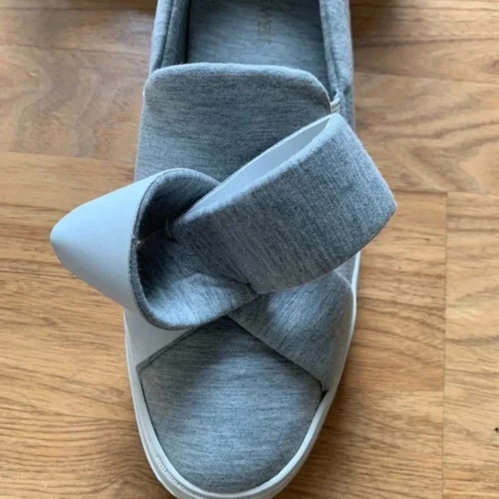 Nine West Gray Slip On Fabric Casual Bow Sneakers Odienella Size 10.5 - Picture 4 of 11